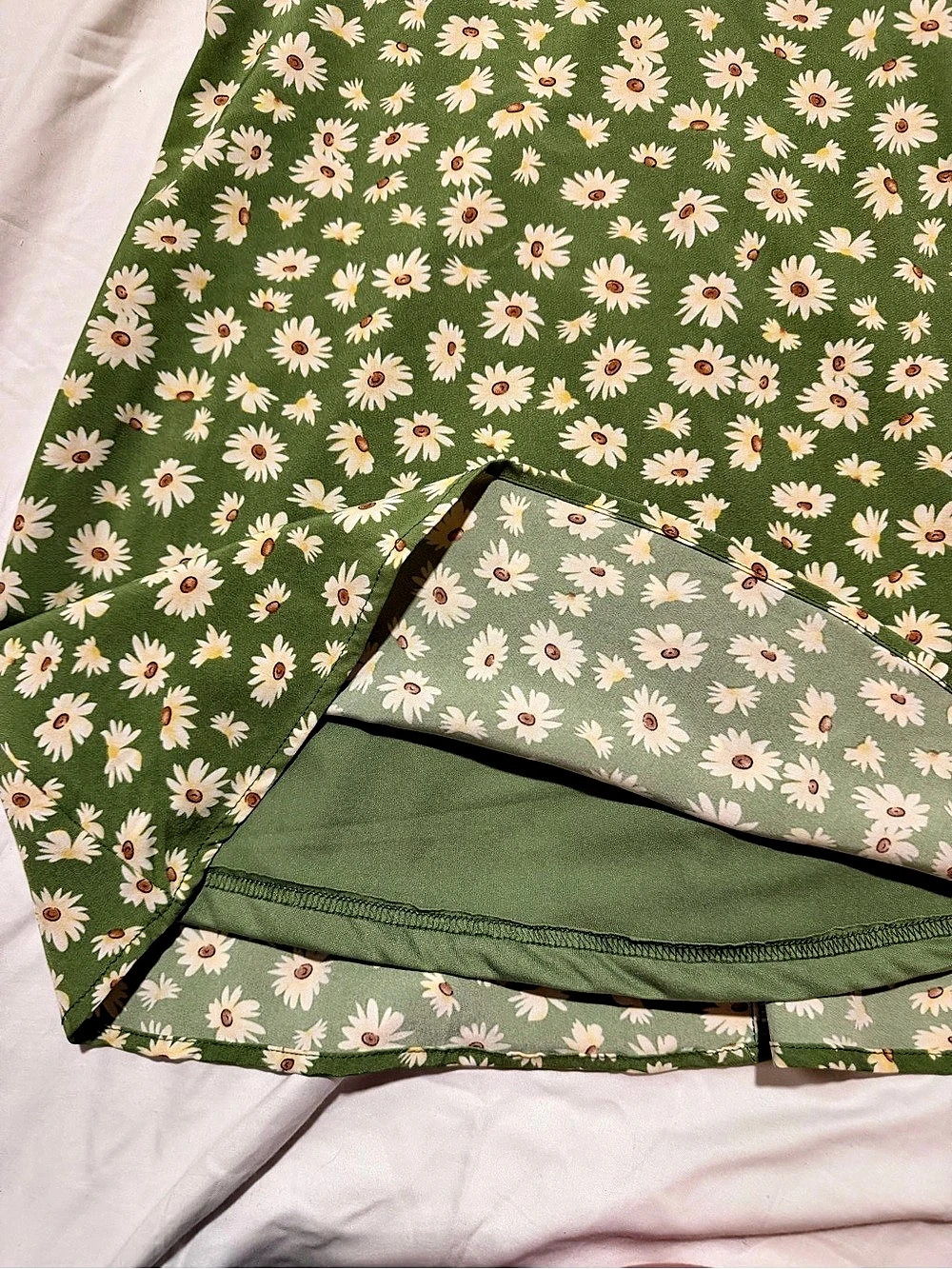 BridGE Floral Mini Dress in Green & White Size Medium - Picture 2 of 4